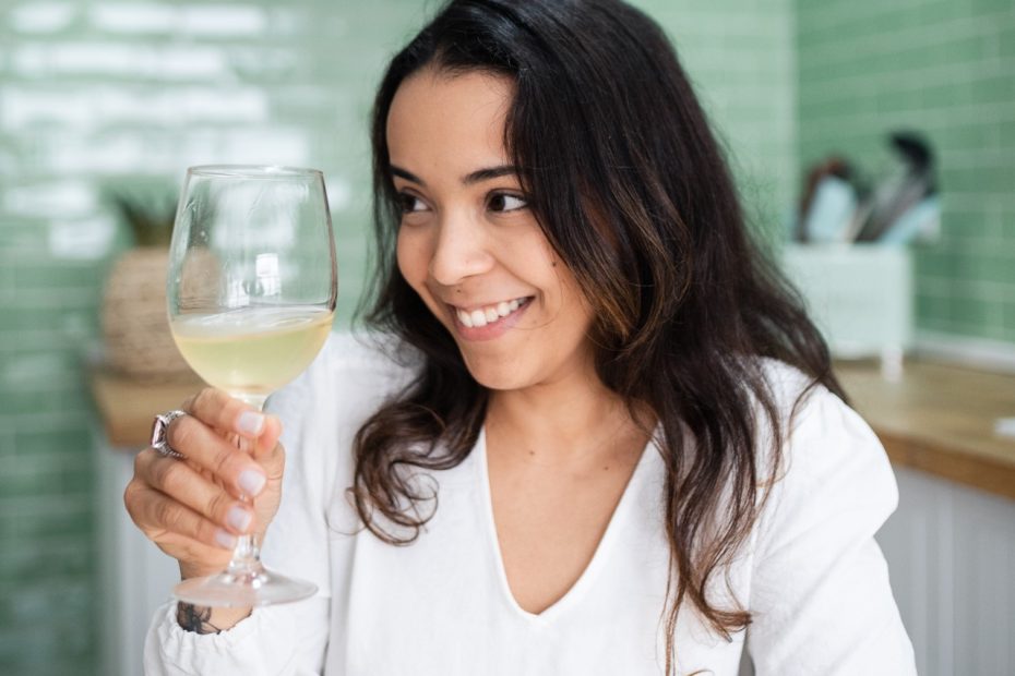 Nutricionista aconselha hidratação mesmo para treinos em jejum.